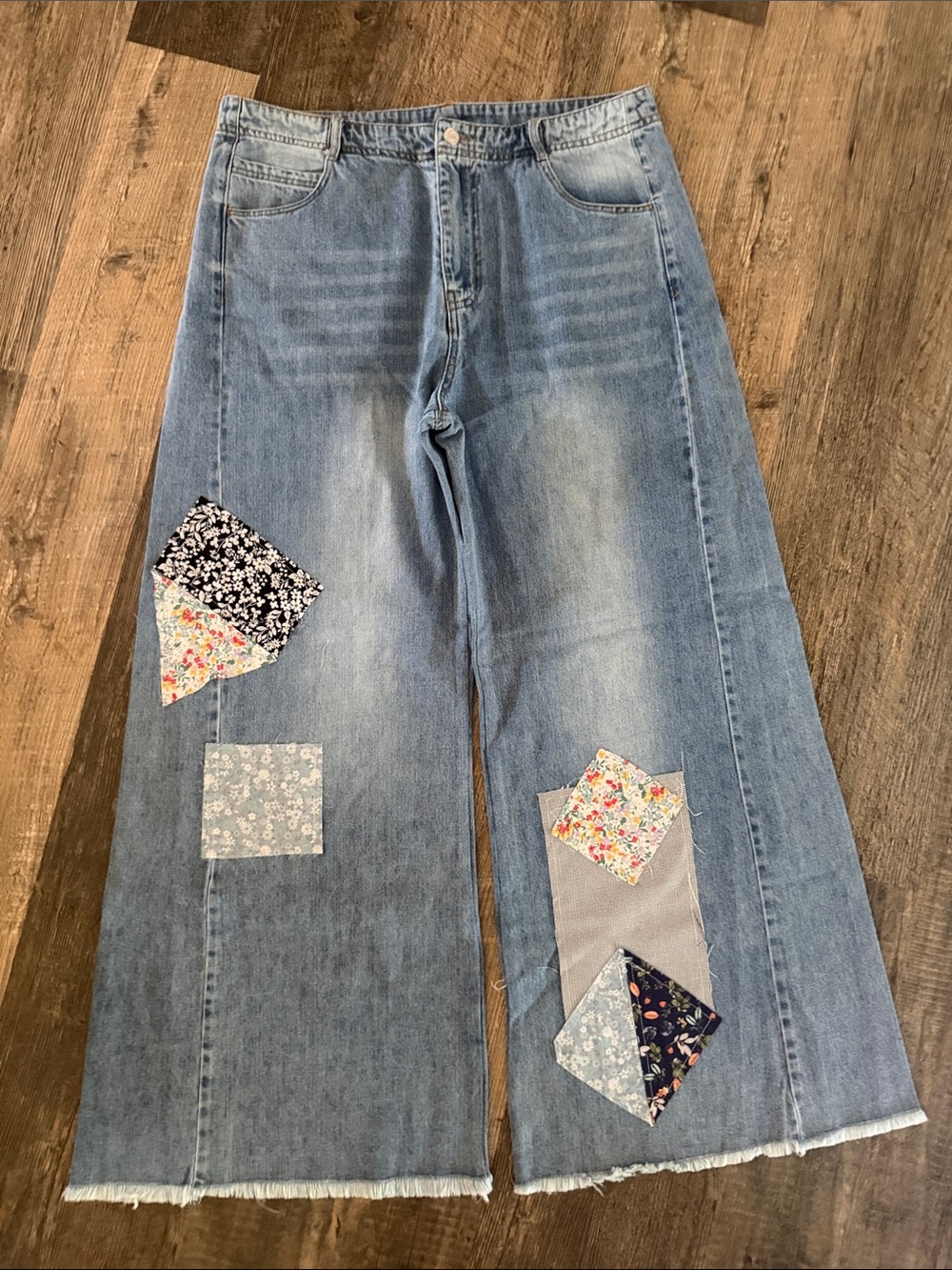 white birch Light Blue Wide Leg Jeans with Floral Patchwork sz8